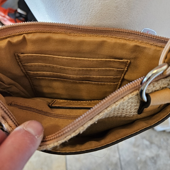 Relic Convertible Shoulder & Crossbody Bag - Picture 9 of 10